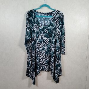 03133 Attitudes by Renee tan w/green & black knit tunic blouse XL